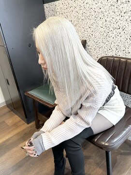 パレット 難波(Palette) ホワイトブロンド/ホワイトブリーチ/ケアブリーチ/エンドカラー