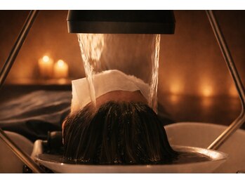 セレスト 大泉学園店(CELESTE)の写真/＊大泉学園で叶うスパニストによる頭浸浴×天然アロマに包まれ極上ヘッドスパで整う時間＊[マンツーマン制]