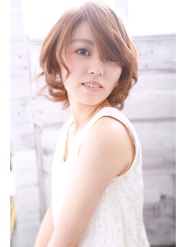 ダッチェス(DUCHESS) 【DUCHESS】 大人可愛いフェザーボブ