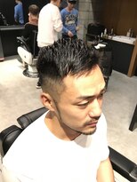 フランクスバーバー アンド ビアークラブ(FRANK'S BARBER and BEER CLUB)&nbsp;ワイルドツーブロックショートレイヤーフェードクロップ