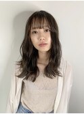 抜け感ゆるミディー