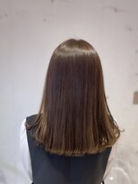 ナチュラル 渋谷店(Natural)&nbsp;ちょっぴり緑入りベージュ