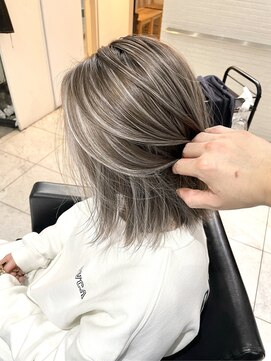ブレンド 渋谷(BLend) ハイライトカラーマチルダボブインナーグレージュ前髪