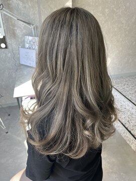 エノルア(enorua) シルバーアッシュ♪