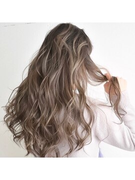 アクアマリン8810 ハチハチイチゼロ(AQUA MARINE 8810) 似合わせカット/ミディアムレイヤーカット/髪質改善/北習志野