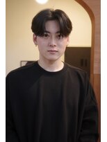 エディ(Edy)&nbsp;メンズセンターパートコンマバングケアパーマ韓国ヘアカルマヘア