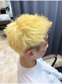 【派手に】抜きっぱなしブロンドスパイキーショート