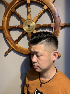 バーバー スタジオ ラフテル(Barber Studio RAFTEL) 多少の半目は気にするな