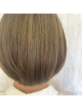 カペリベラ CapelliBella 香里園店 ブリーチ1回！ミルクティーベージュ