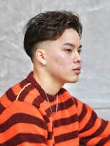 にもう&nbsp;ツーブロックショート　アップバング