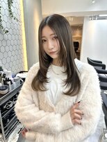 シャギーレイヤー韓国風くびれヘア 2wayバングレイヤ－カット