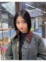 ミィ 浦和(mee)&nbsp;デザインカラー/レイヤーカット/ウェットヘア／オリーブベージュ