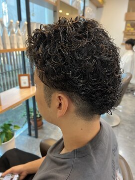 ア ドリームアップスタジオ レストアール(A DREAM UP STUDIO restR) メンズパーマ