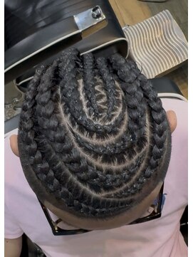 ラフカッターズZ 町田店 コーンロウ【町田/理容室/床屋/顔剃り/シェービング】