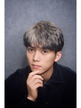 ノイル(Noil) 【KEISUKE∞/メンズカット】シースルーフェザー