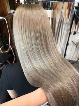 リゲルバイキング(Rigel by KING) ミルクティーベージュ/レイヤーカット/エンドカラー