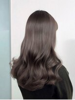 イル(iLe.) ミルクティーベージュブリーチなしダブルカラーレイヤーカット