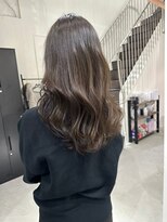 カミエ(kamie)&nbsp;グレージュセミロング×上質な艶髪に仕上げるカラー＆トリートメ