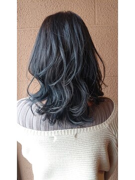 アンドプラス(And plus) 自然派美人透明感ダークアッシュ