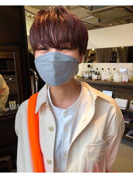 イリス(Iris.) 刈り上げマッシュ × カシスピンク