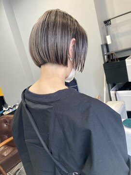 ダニーコウベ(Danny kobe) グレーバレイヤージュ