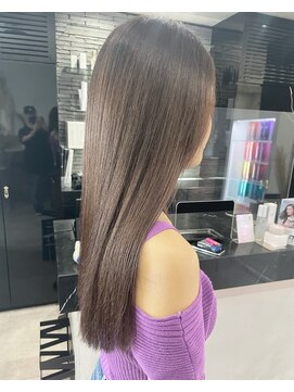 ウィクシー(wixy) 透明感ブラウンベージュby澤田雄基