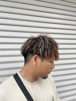 ライズトーキョー 土浦店(RISE TOKYO)&nbsp;ハイライトの筋感が動きを強調！ツイストスパイラルパーマ！