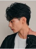 フェザーパーマ黒髪毛流れフェザーショートセンターパートメンズ