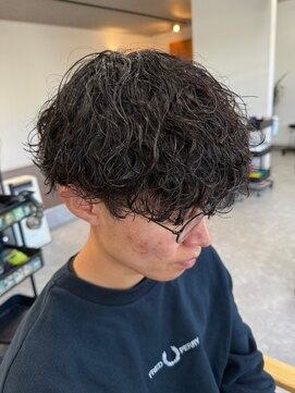 フゥ 宇都宮(FeU) 栃木メンズ波巻きスパイラルパーマシャドウパーマツイストパーマ