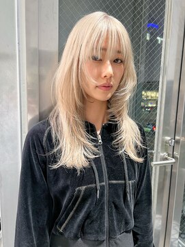 ソル バロール 表参道(SOL .valor) ホワイトベージュ ハッシュカット