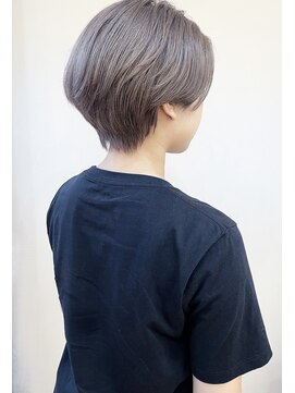 モリオ(morio) 【浦和 小野寺秀美】ミルクティーベージュ×ハンサムショート