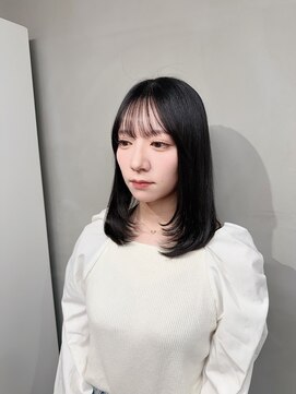 ジーナ 梅田(Zina) ブラック×レイヤー