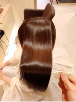 癒髪(yukami) 髪質改善に通う艶髪