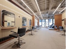 モニカ 茶屋町(MONICA)の雰囲気（明るくゆったりとした店内☆小物やお手洗いまでにもこだわりを♪）