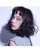 黒髪ミディアムパーマ〔Belle表参道〕