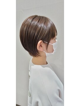 ヘアー ル シェーヌ キューブ(hair le chene CUBE) アッシュマットなカラー