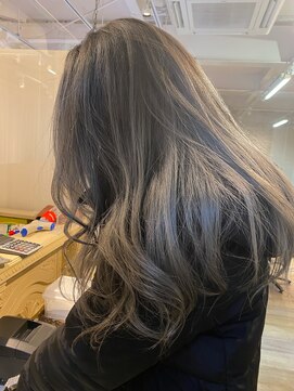 アフィナー 上大岡(Afinar) シャドールーツ