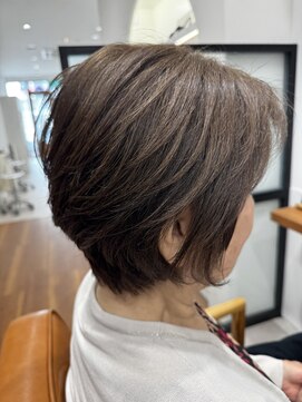 アカンサス バイ ミリー 高槻店(acanthus by milly) 大人女性のための美シルエットショート