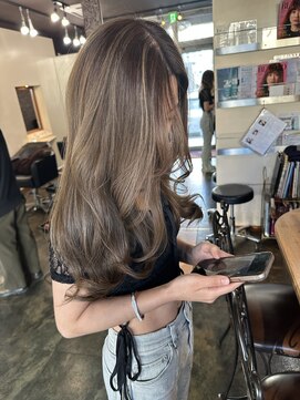 アルグラーテ (Arglarte) シアーベージュハイライト