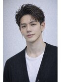 毛流れハンサムショートセンターパートメンズ黒髪爽やか