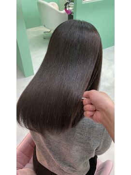 エラ(Ella) 髪質改善×ココアブラウン