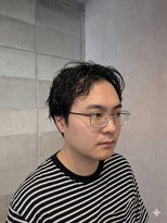 ワンワンオー バーバーショップ コンチネンタル(@110 BARBER SHOP continental)&nbsp;韓国風センターパートツーブロック