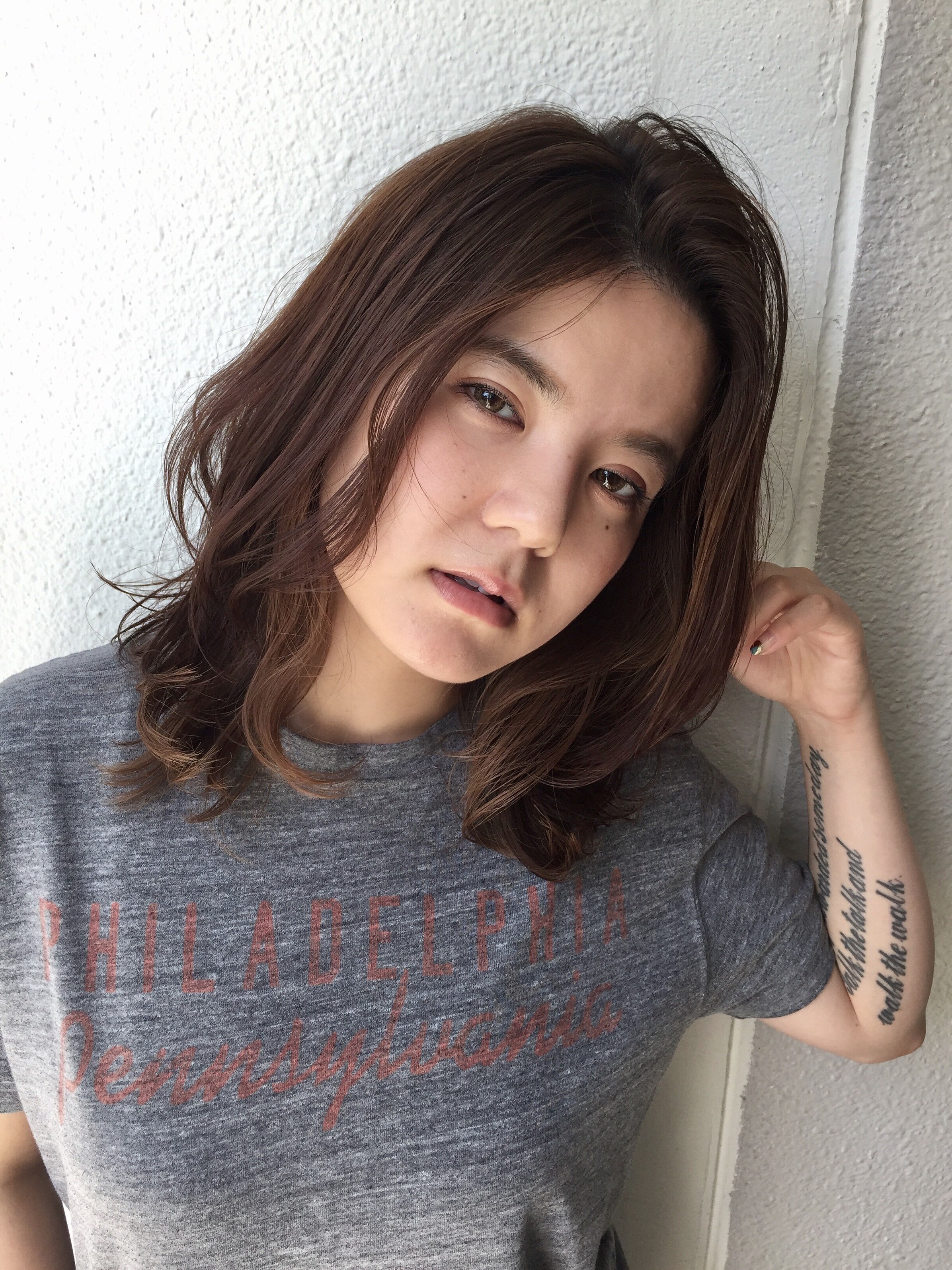 束感ミディアムレイヤー：L006363470｜トト(toto)のヘアスタイル