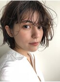 耳掛けアレンジショートボブ