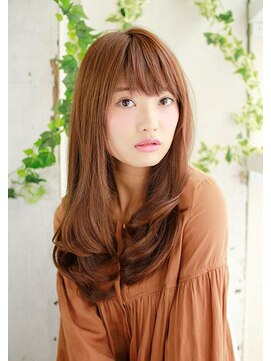 プティルカ(PutiLuca D.C.) 大人フェミニンのゆるふわストレートヘアー