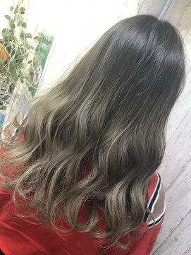 アンク クロス 関内店 グレージュグラデーション