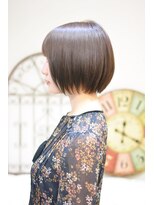 メイズ(MAZE)&nbsp;【メイズ 東中野・鍛原志行】大人可愛いショートボブ