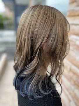 フニフニ(fni.fni) カット＋イルミナカラー＋Aujua頭皮保湿スパ＋marbb付き