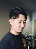 シュルムデイズ(surume daiz)&nbsp;ヨーロッパ風かき上げヘア × ハイフェード