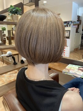 アイニ 河内小阪店(aini) 白髪ぼかしカラー白髪ぼかしハイライト大人ショート30、40、50代